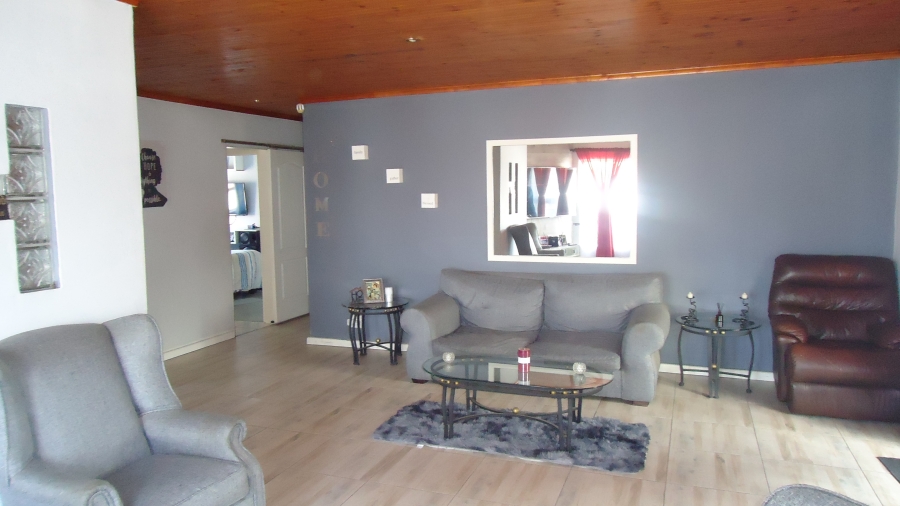 3 Bedroom Property for Sale in Croydon Western Cape
